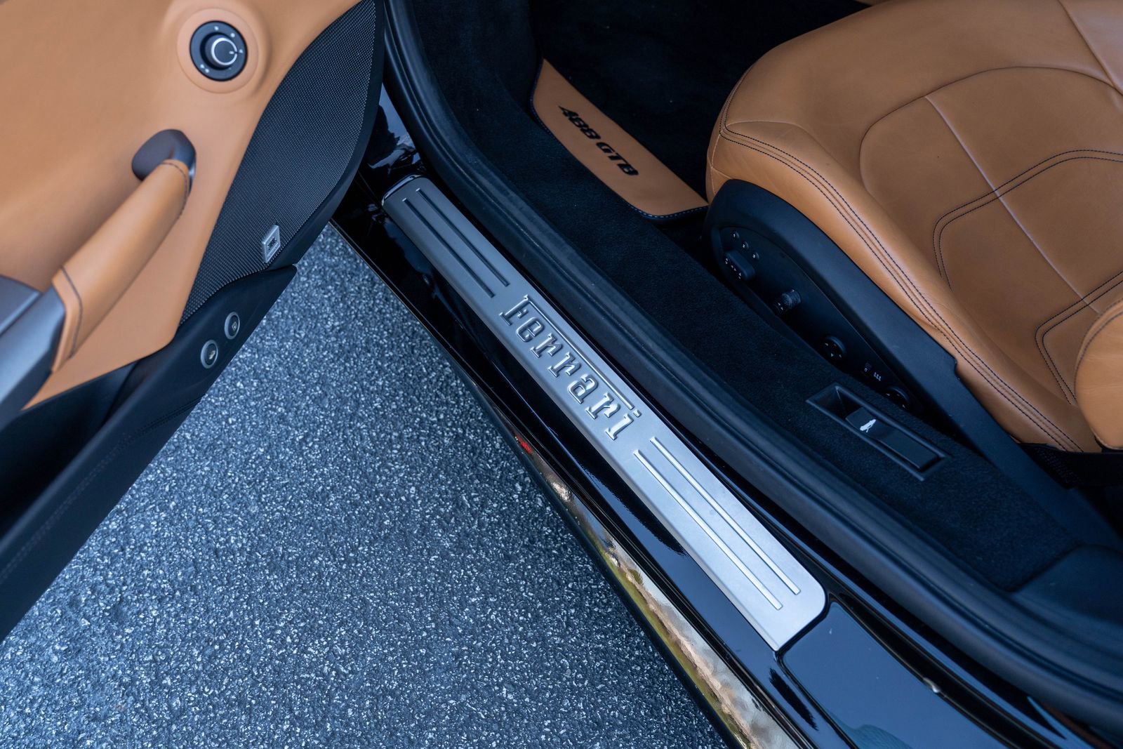 Certified 2017 Ferrari 488 GTB image 31