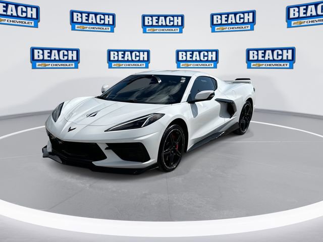 Used 2021 Chevrolet Corvette Stingray Preferred Cpe w/ Z51 Performance Package RWD image 4