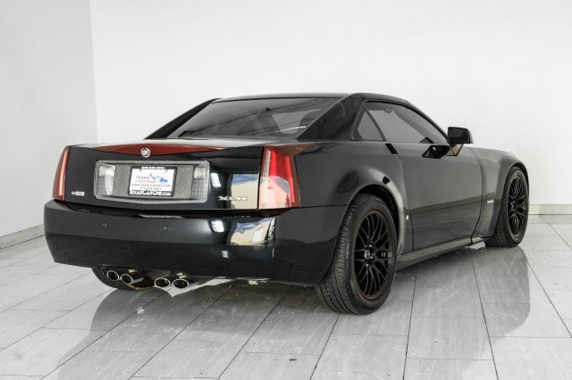 Used 2006 Cadillac XLR RWD image 6