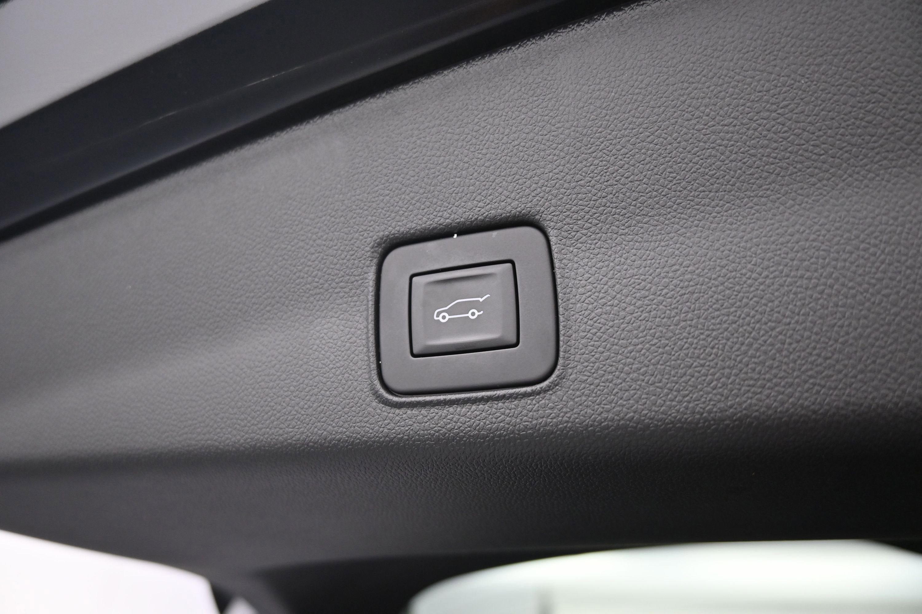 Used 2025 Chevrolet TrailBlazer LT w/ Convenience Package FWD image 29