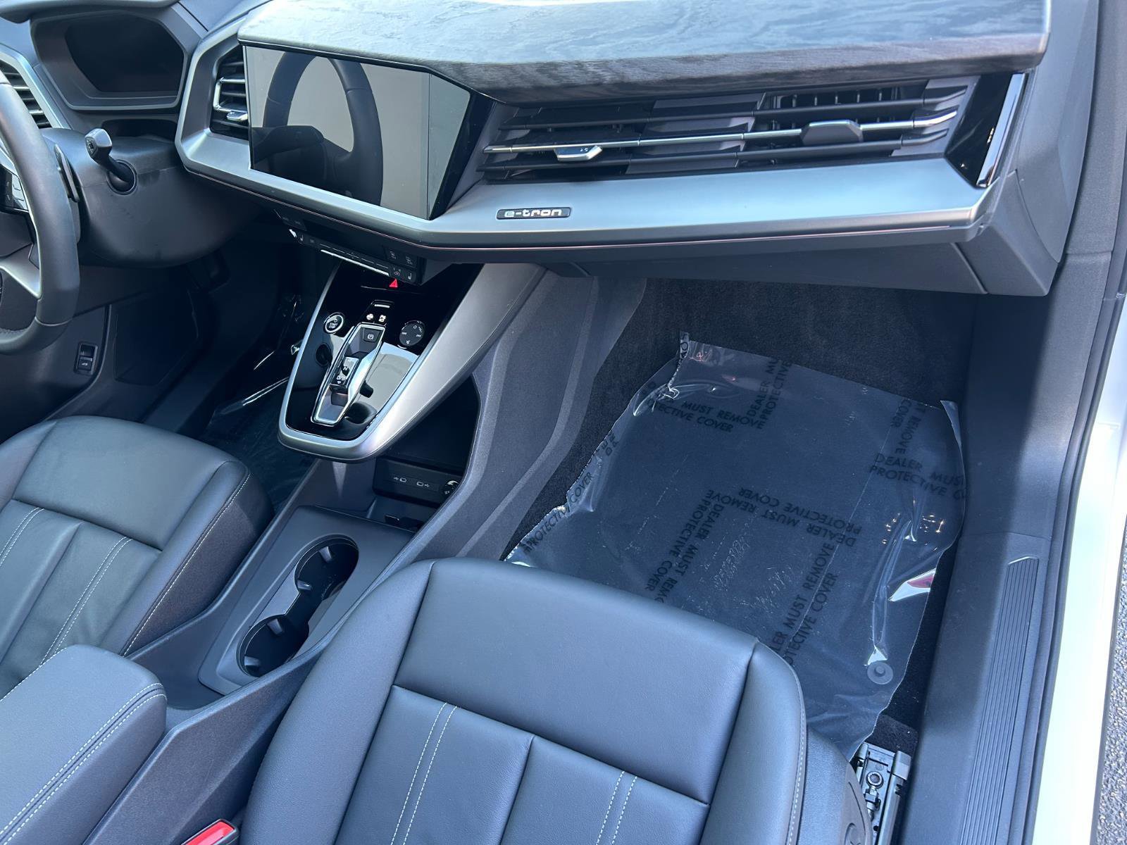 Certified 2025 Audi Q4 e-tron Premium Plus w/ Premium Plus image 28