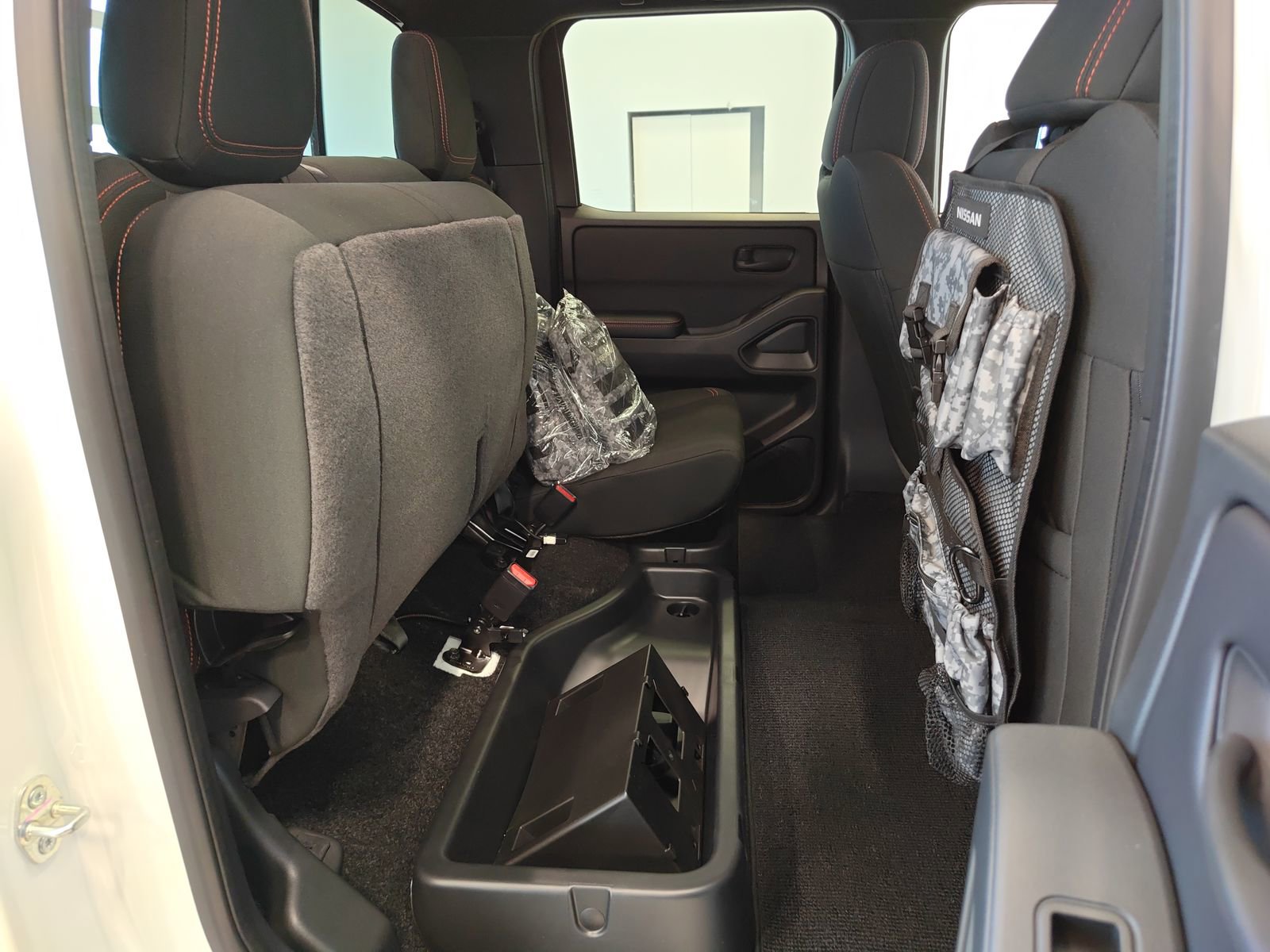 New 2026 Nissan Frontier PRO-4X w/ Pro-4x Convenience Package AWD/4WD image 17