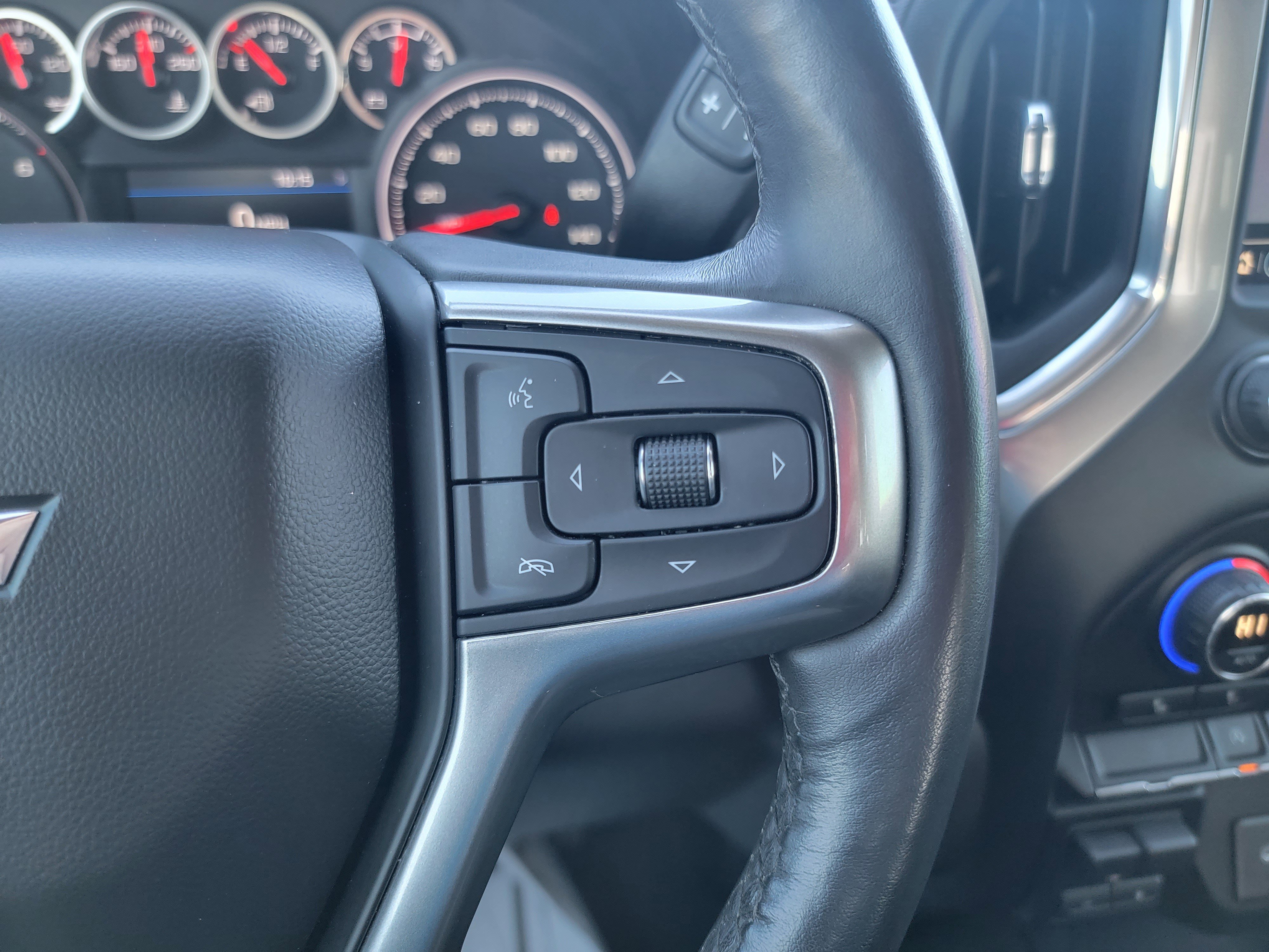 Used 2020 Chevrolet Silverado 1500 LT w/ Texas Edition image 20