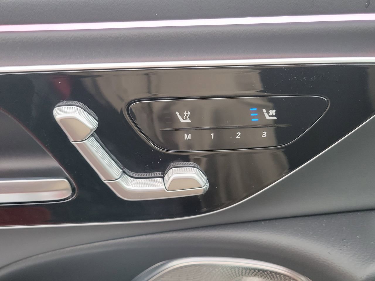 New 2026 Mercedes-Benz E 53 AMG e 4MATIC Sedan image 43