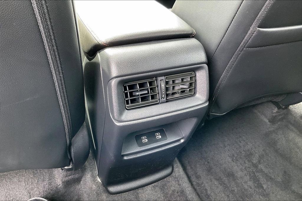 Used 2024 Honda CR-V Sport Touring image 10