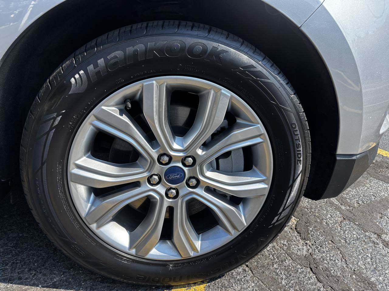 Used 2022 Ford Edge Titanium AWD/4WD image 10