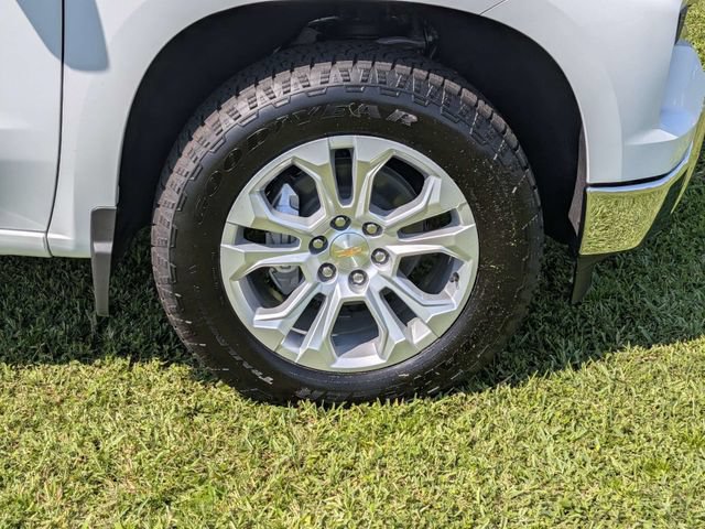 New 2026 Chevrolet Silverado 1500 LTZ w/ LTZ Premium Package AWD/4WD image 11