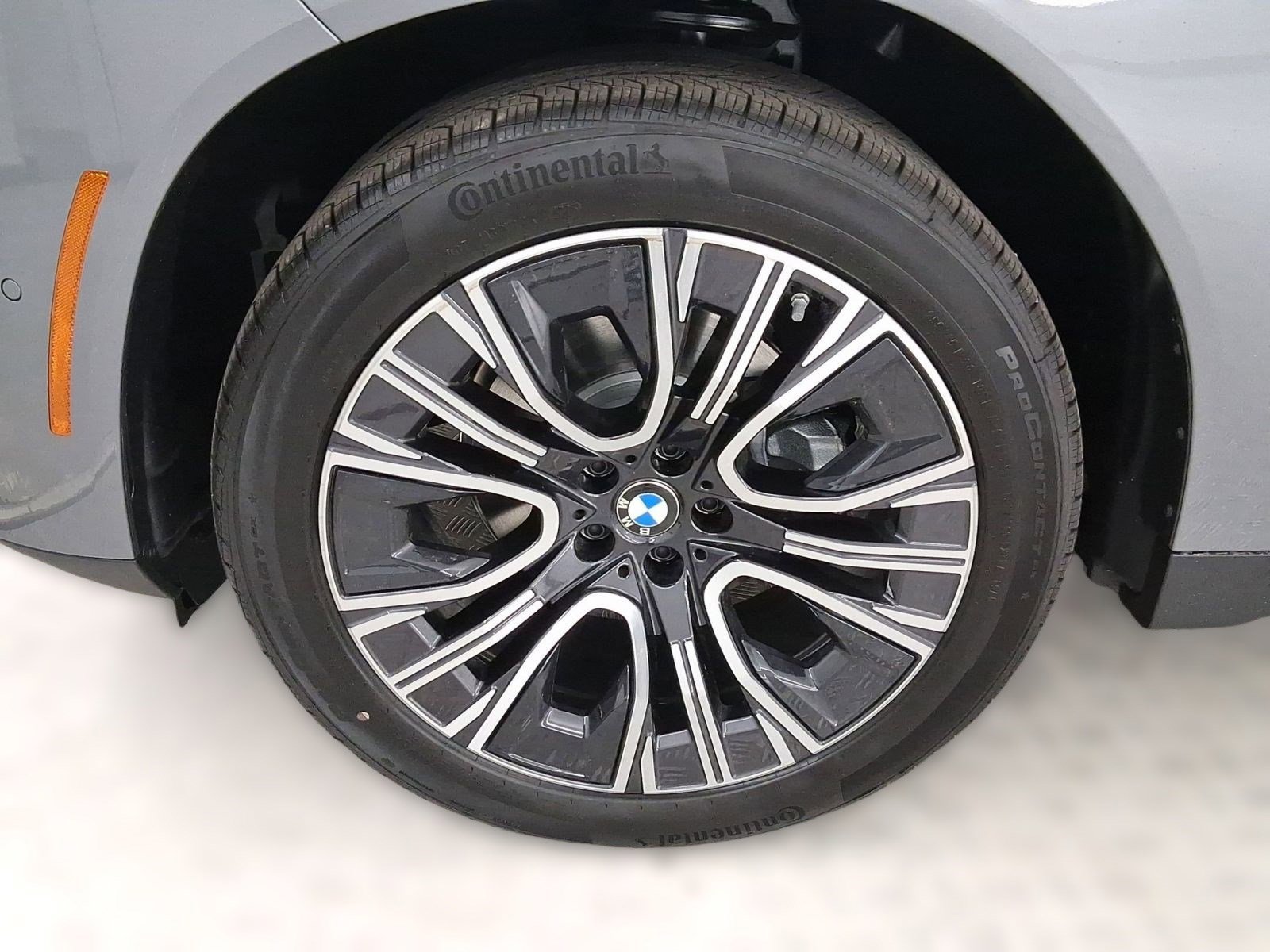 New 2026 BMW X3 xDrive30 w/ Premium Package image 11