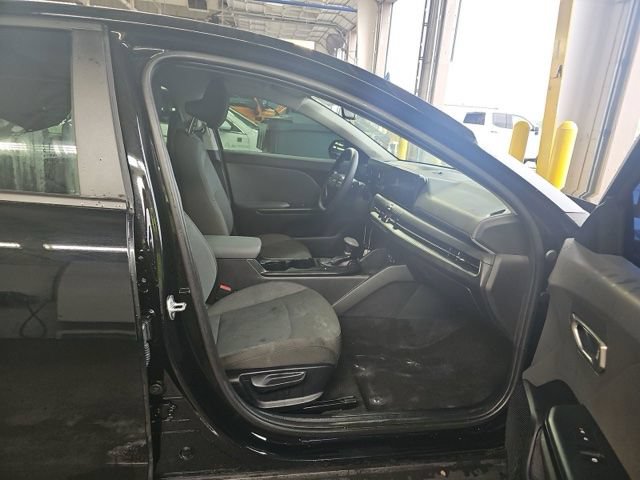 Used 2025 Kia K4 FWD image 10
