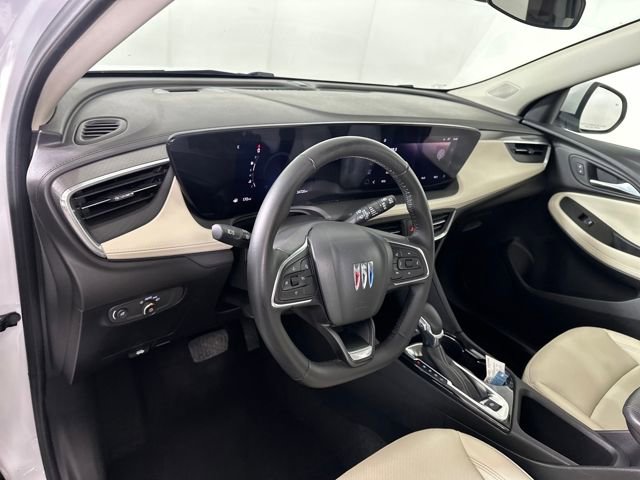 Used 2024 Buick Encore GX Sport Touring image 13