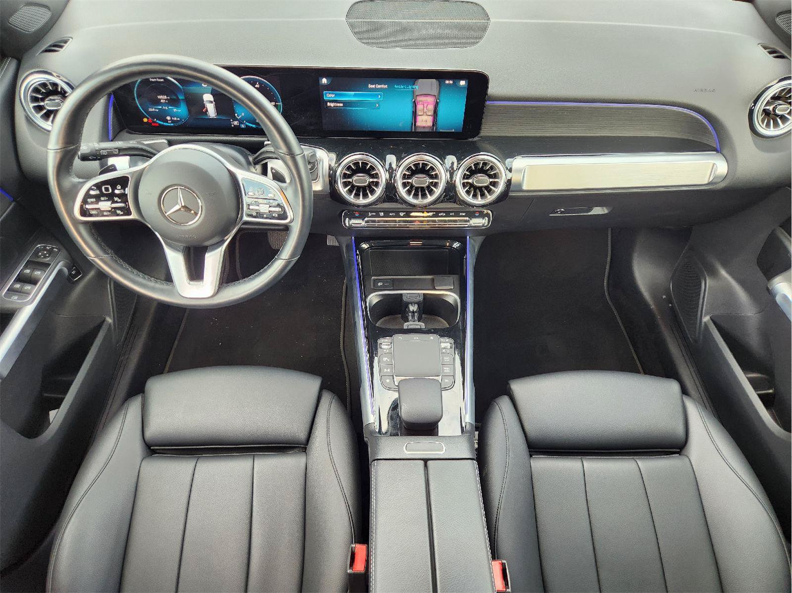Used 2023 Mercedes-Benz GLB 250 4MATIC w/ Premium Package image 25