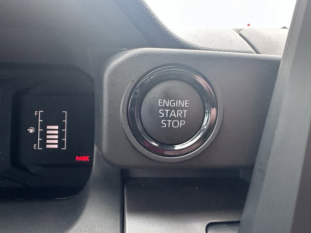 Used 2025 Toyota Tacoma SR5 image 9