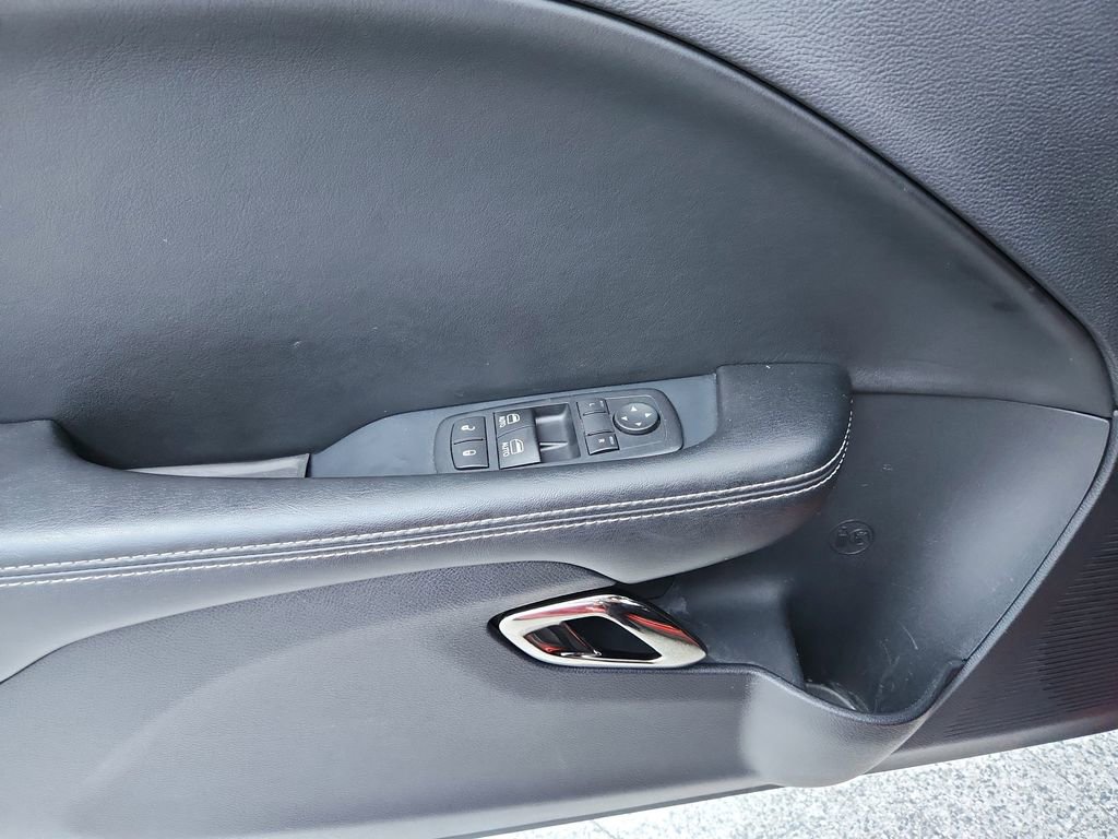 Used 2016 Dodge Challenger SRT Hellcat image 20