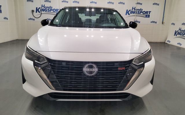Used 2024 Nissan Sentra SR w/ SR Premium Package image 7