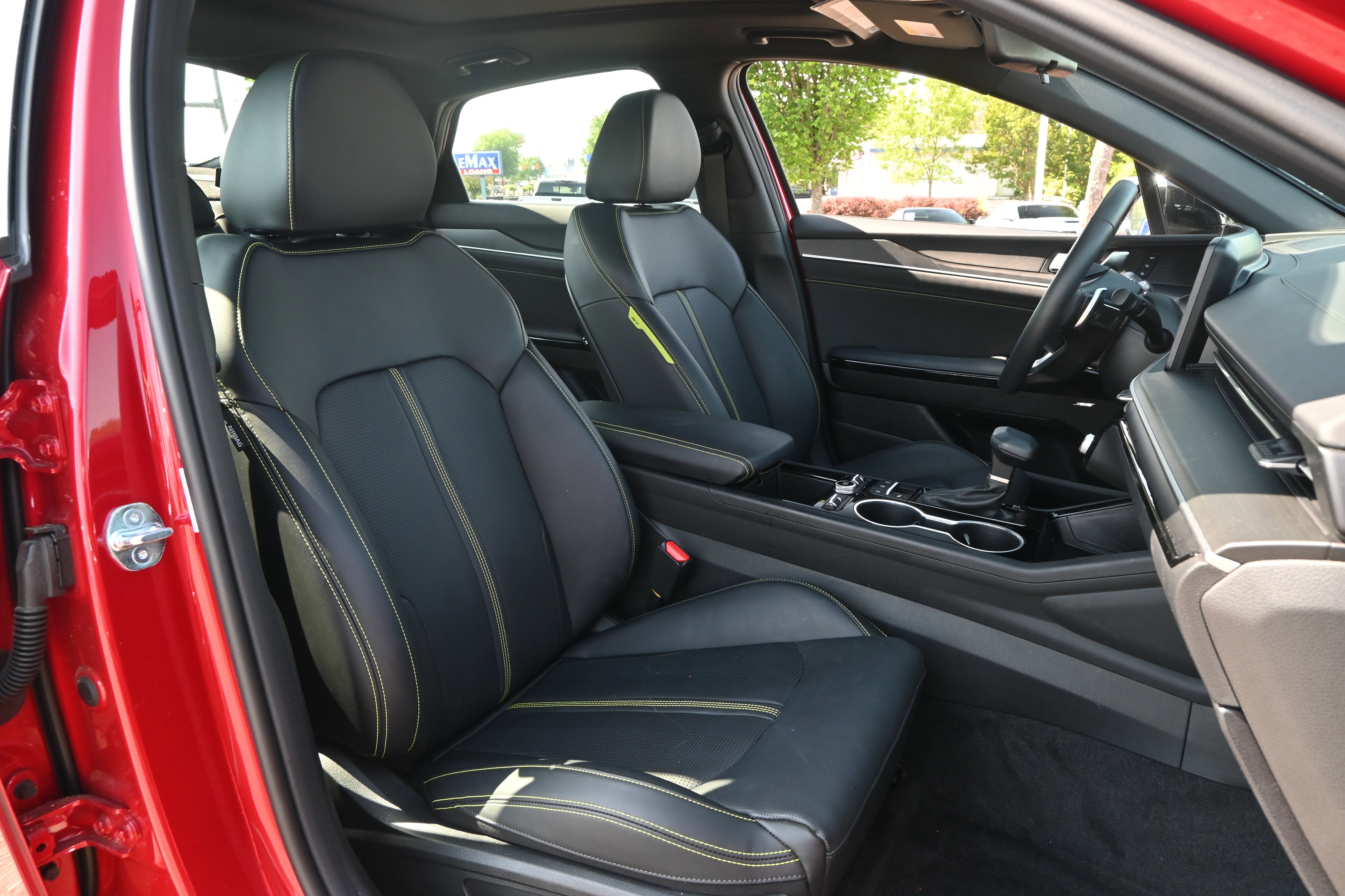 Used 2026 Kia K5 GT w/ GT1 Package FWD image 33