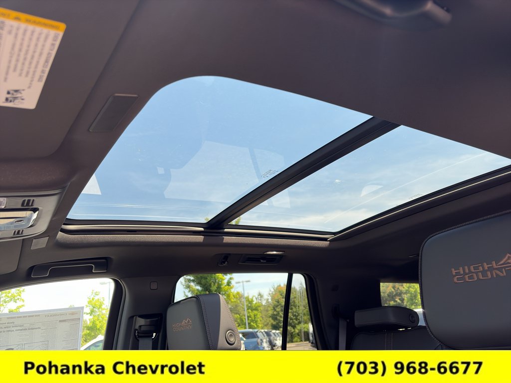 New 2026 Chevrolet Tahoe High Country w/ Sun And Tow Package AWD/4WD image 18