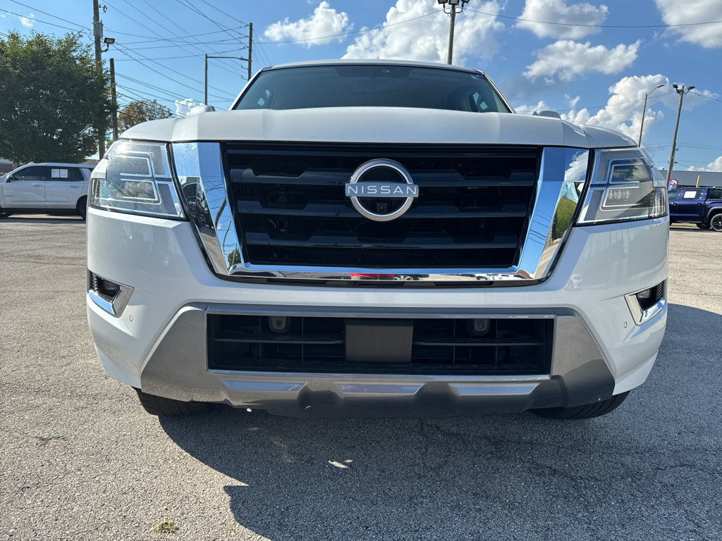 Used 2024 Nissan Armada SL w/ Captain's Chairs Package RWD image 3