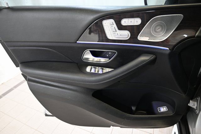 Used 2020 Mercedes-Benz GLS 450 4MATIC image 23