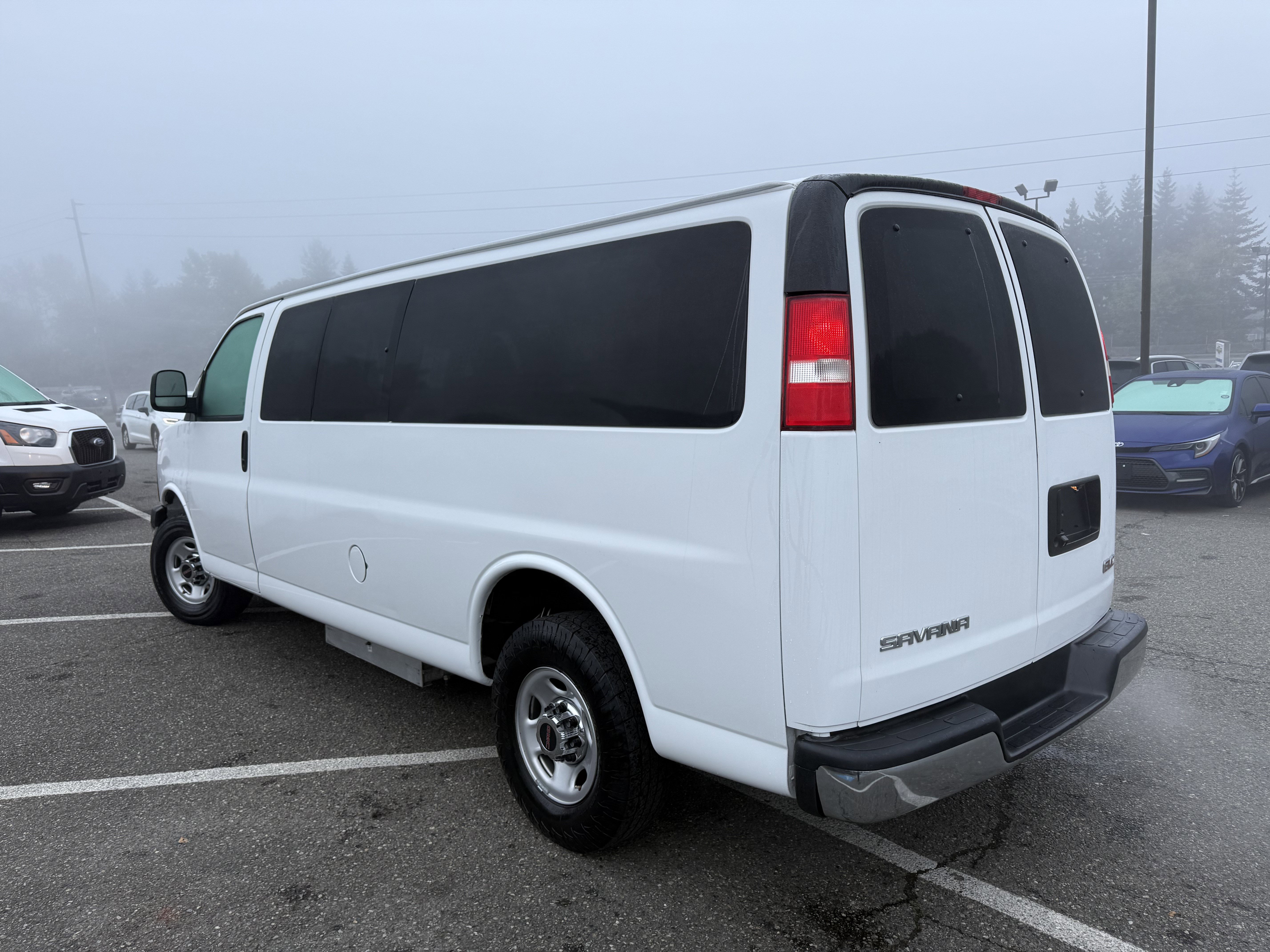 Used 2018 GMC Savana 3500 LT w/ LT Preferred Equipment Group image 6