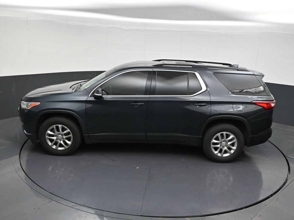 Used 2021 Chevrolet Traverse LT FWD image 17