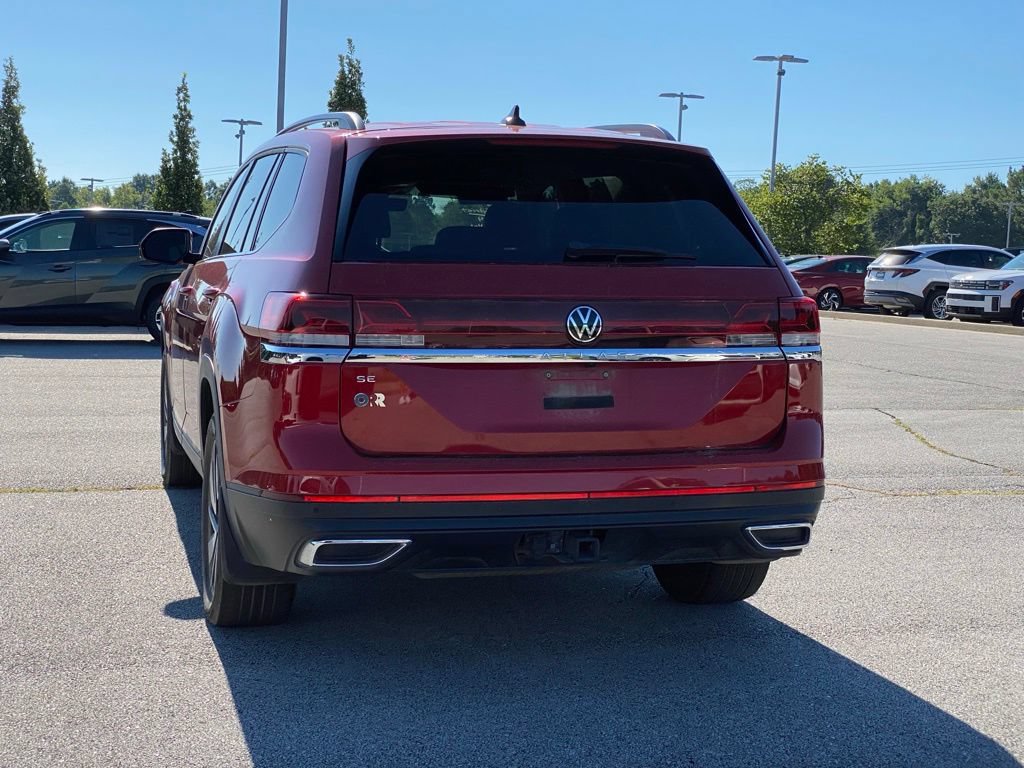 Used 2024 Volkswagen Atlas SE FWD image 5