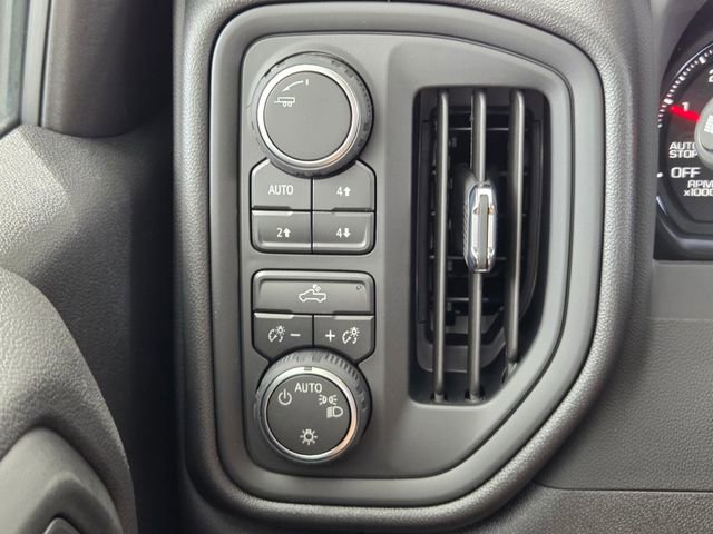 New 2026 Chevrolet Silverado 1500 Custom Trail Boss w/ Dark Appearance Package image 30