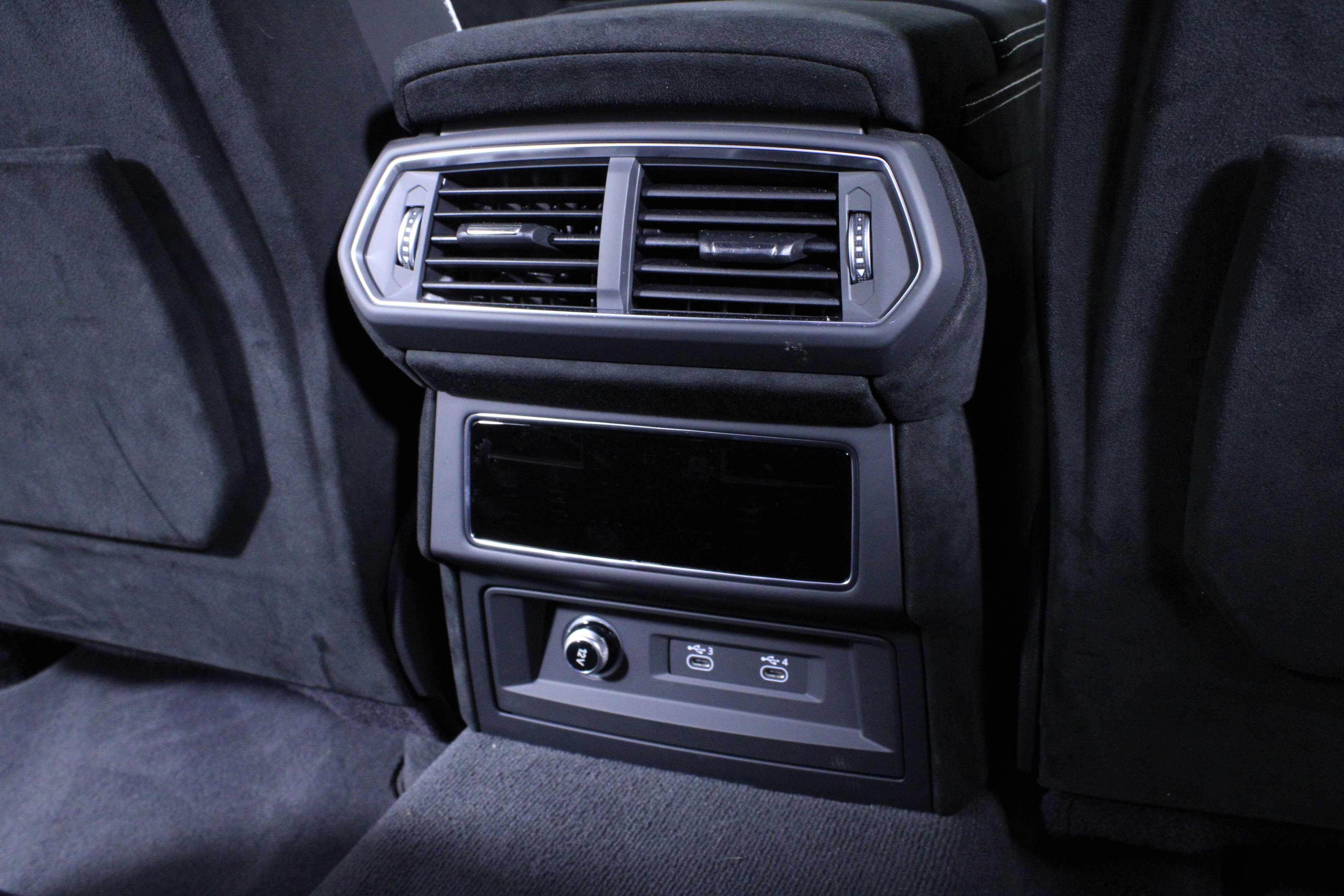 Used 2024 Lamborghini Urus Performante image 24