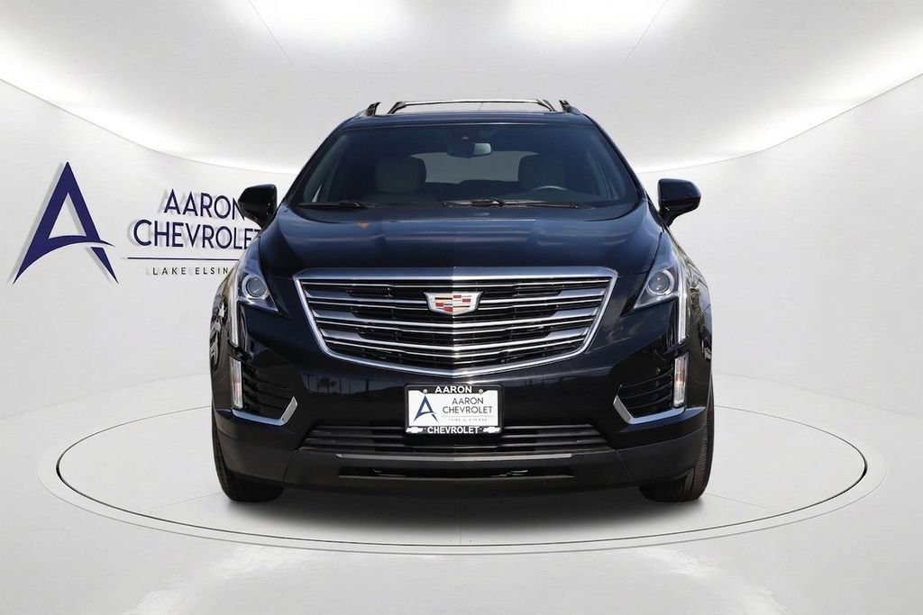 Used 2019 Cadillac XT5 FWD image 2