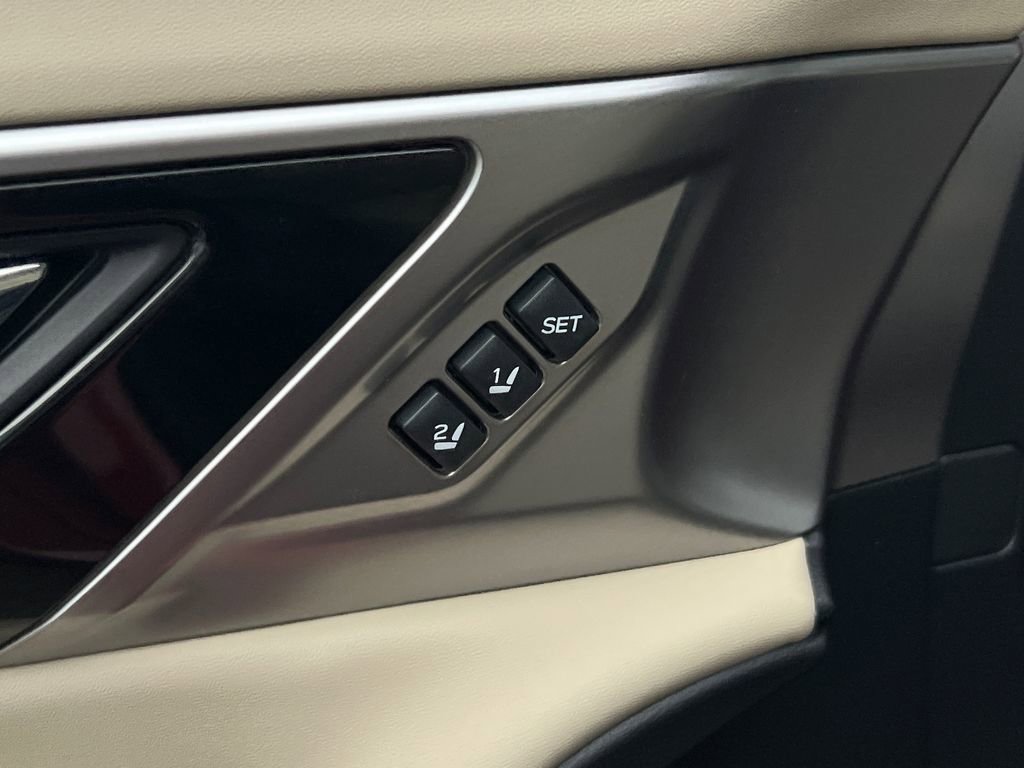 Used 2020 Subaru Legacy Limited image 17