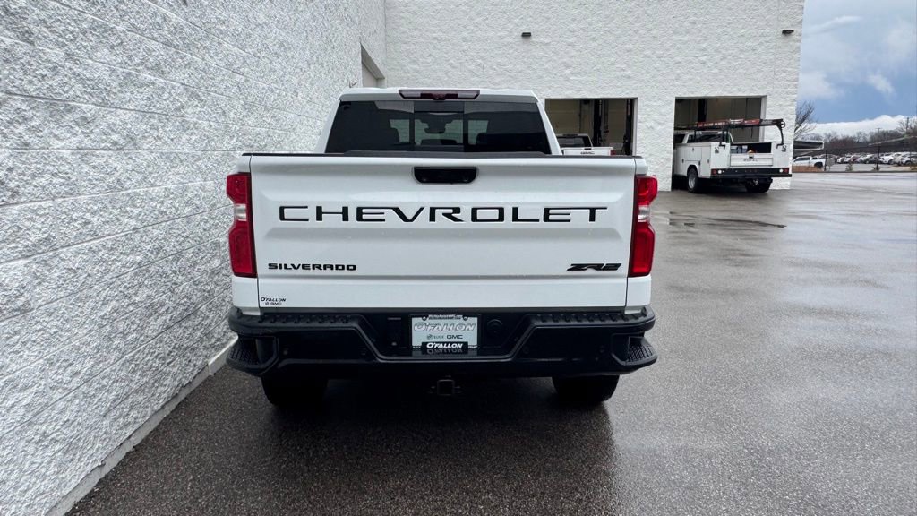 Used 2024 Chevrolet Silverado 1500 ZR2 w/ Technology Package image 9