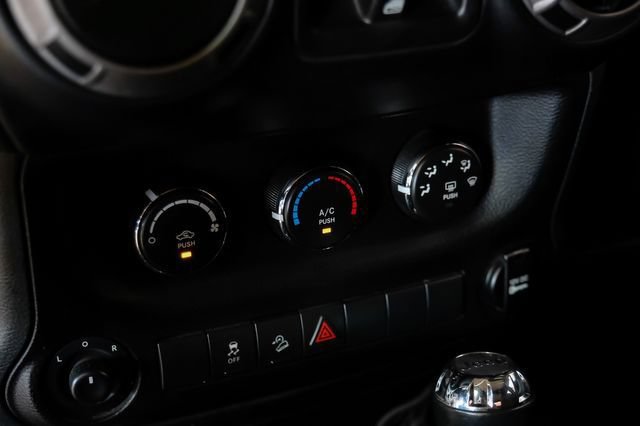 Used 2017 Jeep Wrangler Unlimited Sport AWD/4WD image 24