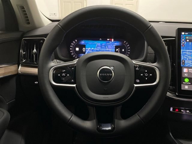 Used 2025 Volvo XC90 B6 Plus AWD/4WD image 13