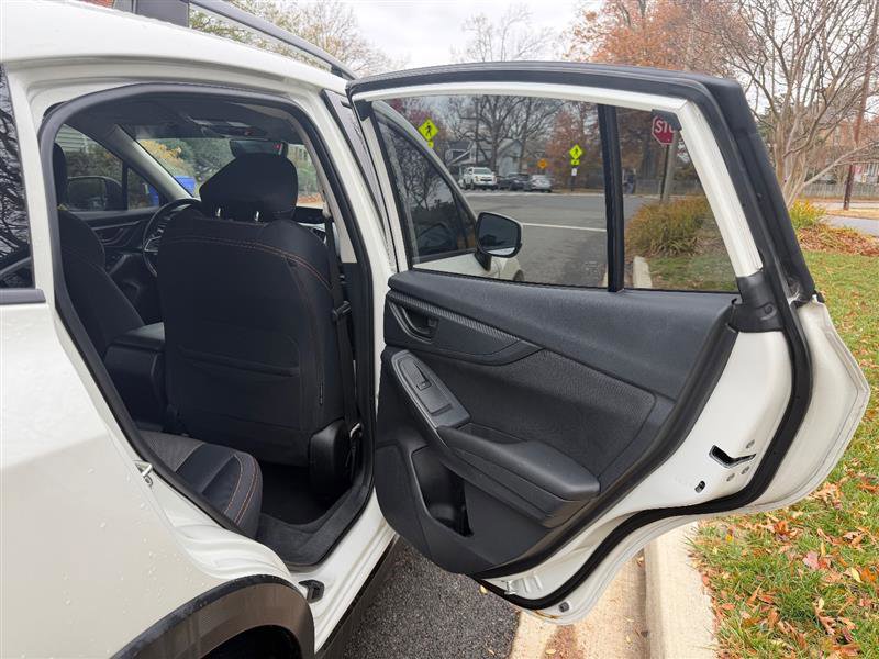 Used 2019 Subaru Crosstrek 2.0i Premium w/ Eyesight System image 18