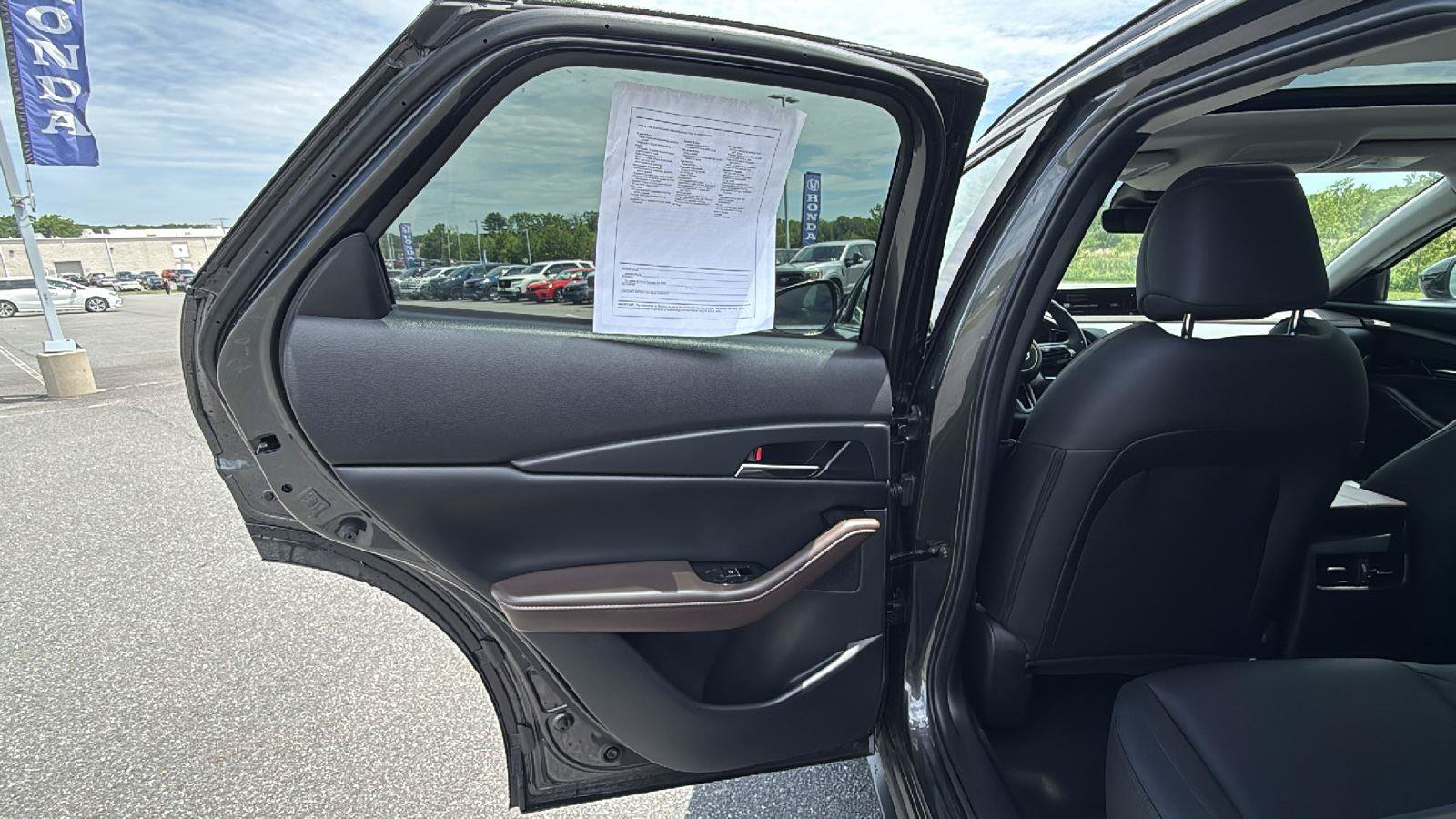Used 2025 MAZDA CX-30 2.5 Turbo w/ Premium Package AWD/4WD image 22