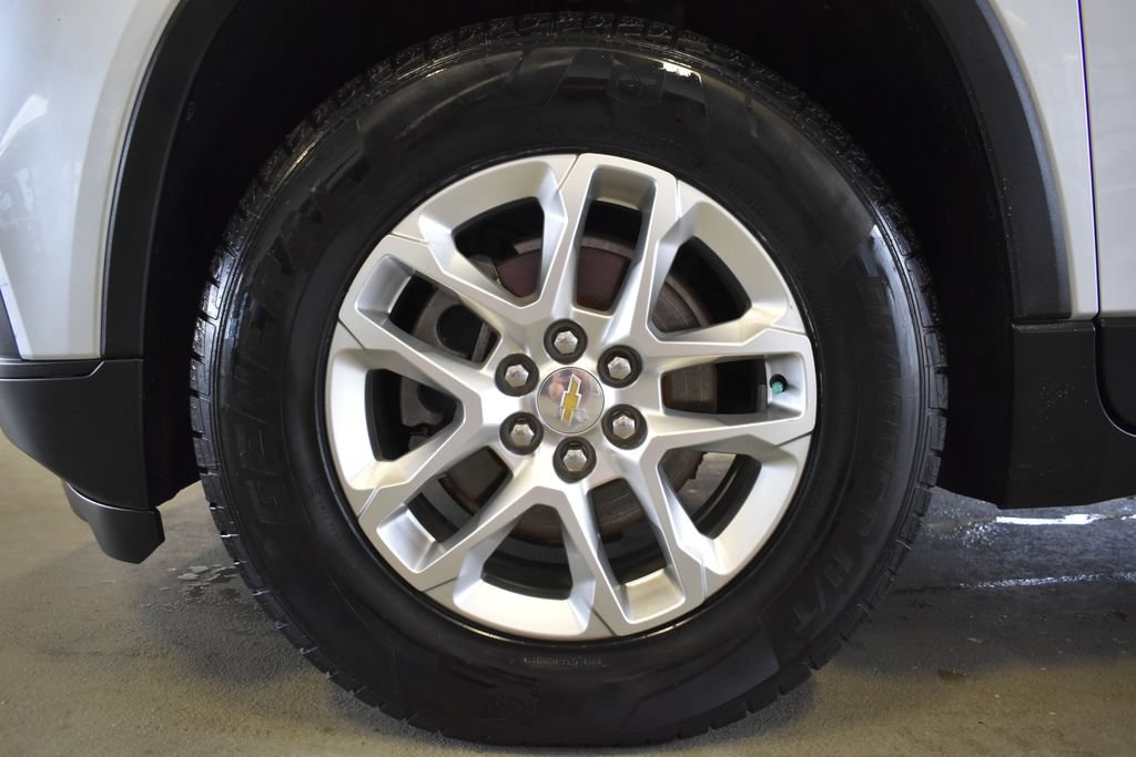 Used 2019 Chevrolet Traverse LS FWD image 12