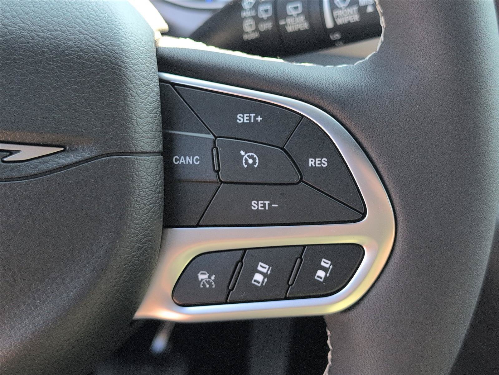 New 2027 Chrysler Pacifica LX FWD image 29