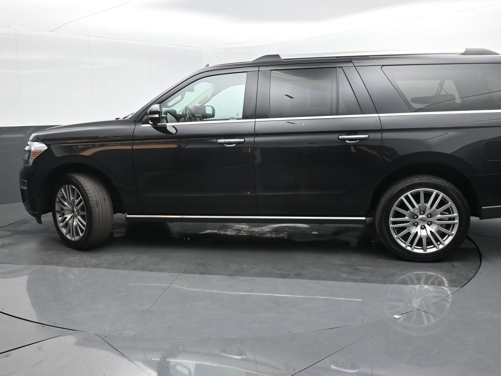 Used 2024 Ford Expedition Max Limited image 3