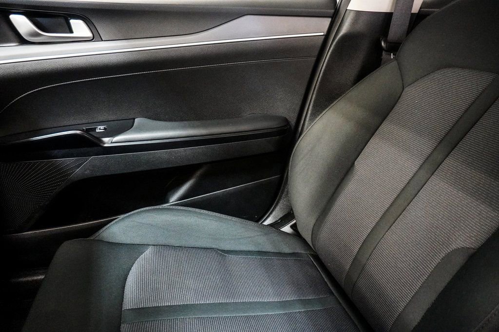Used 2022 Kia K5 LX image 26