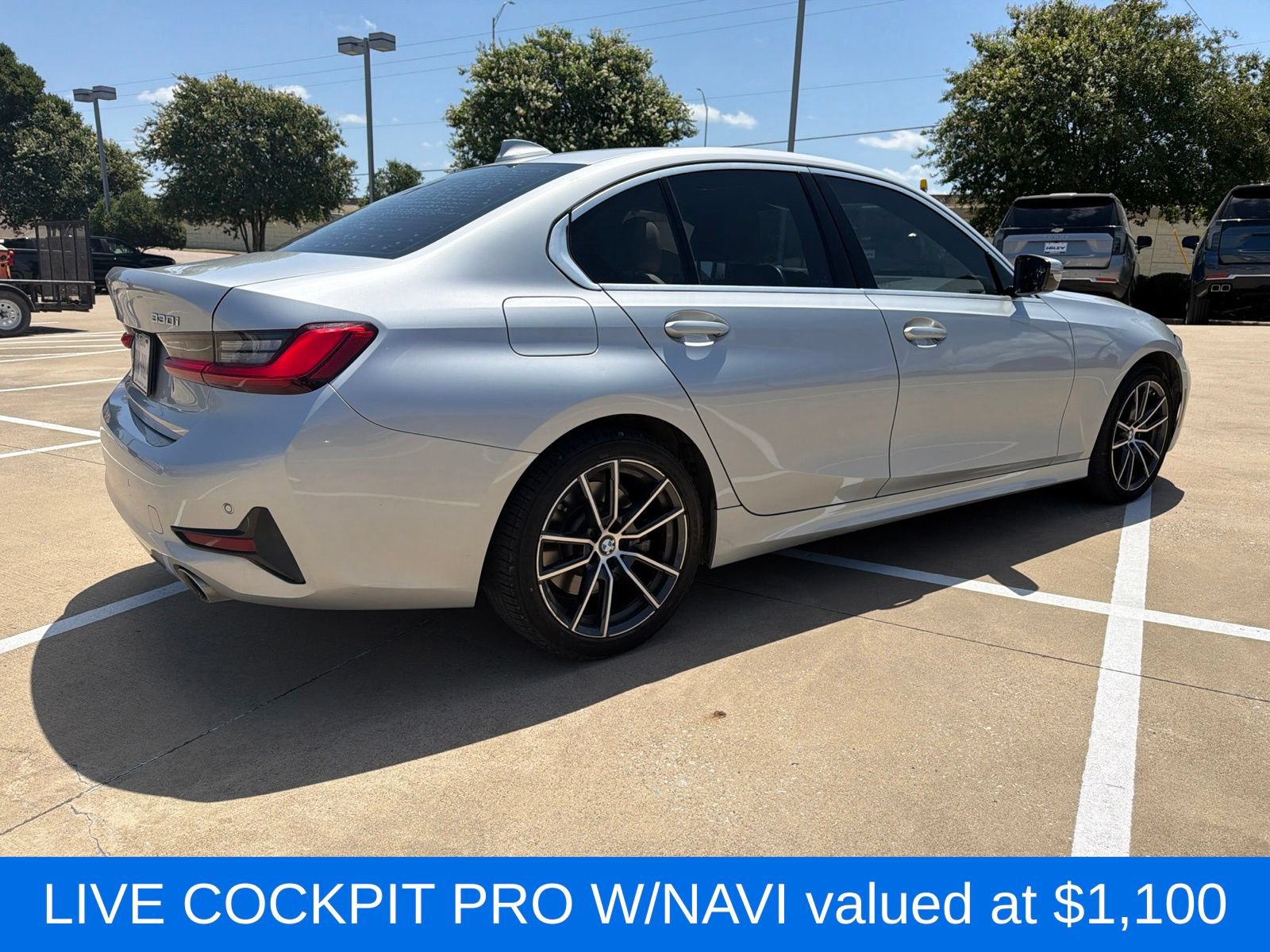 Used 2020 BMW 330i Sedan w/ Convenience Package RWD image 4