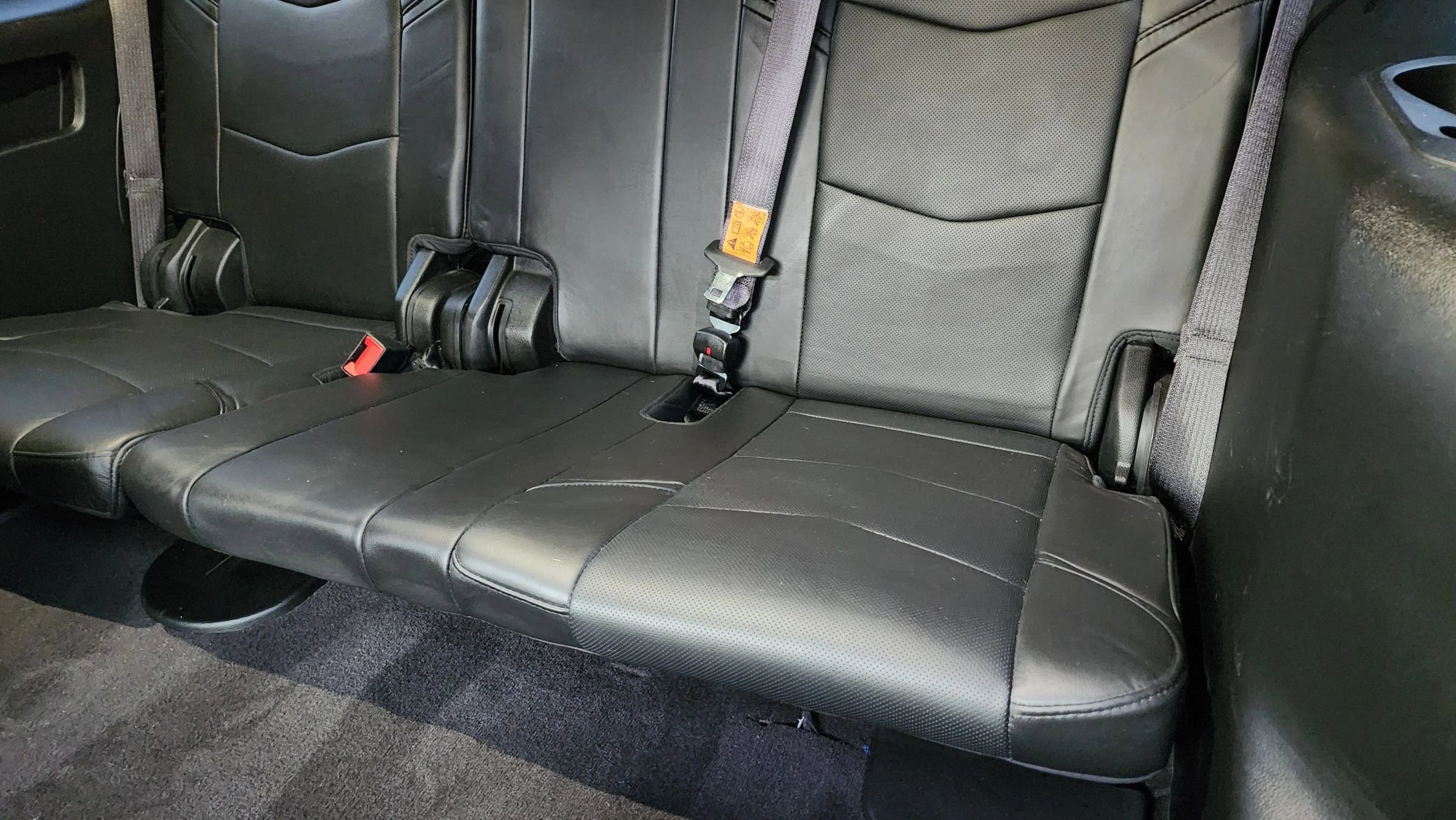 Used 2020 Cadillac Escalade Platinum image 22