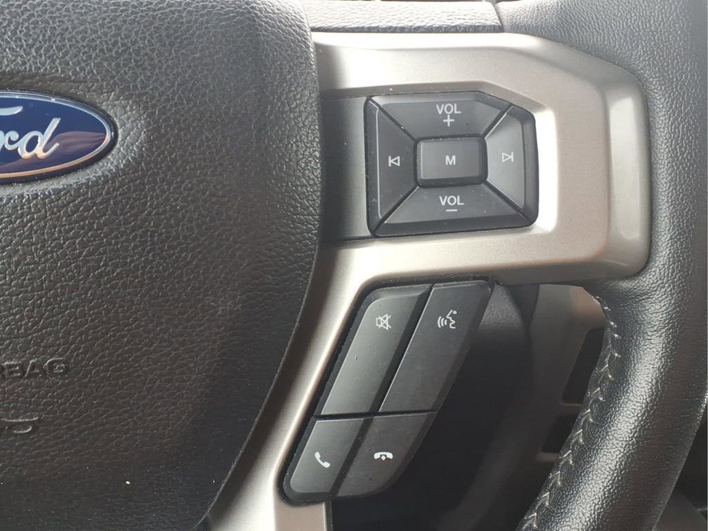 Used 2020 Ford F150 Lariat image 17