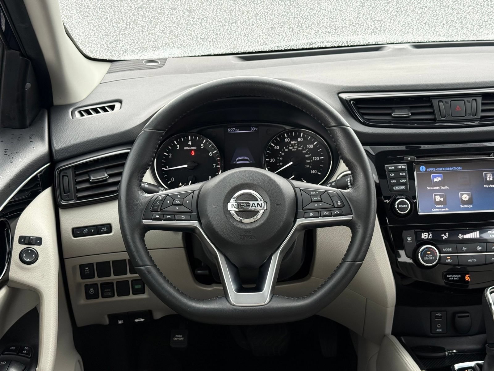 Used 2018 Nissan Rogue Sport SL AWD/4WD image 28