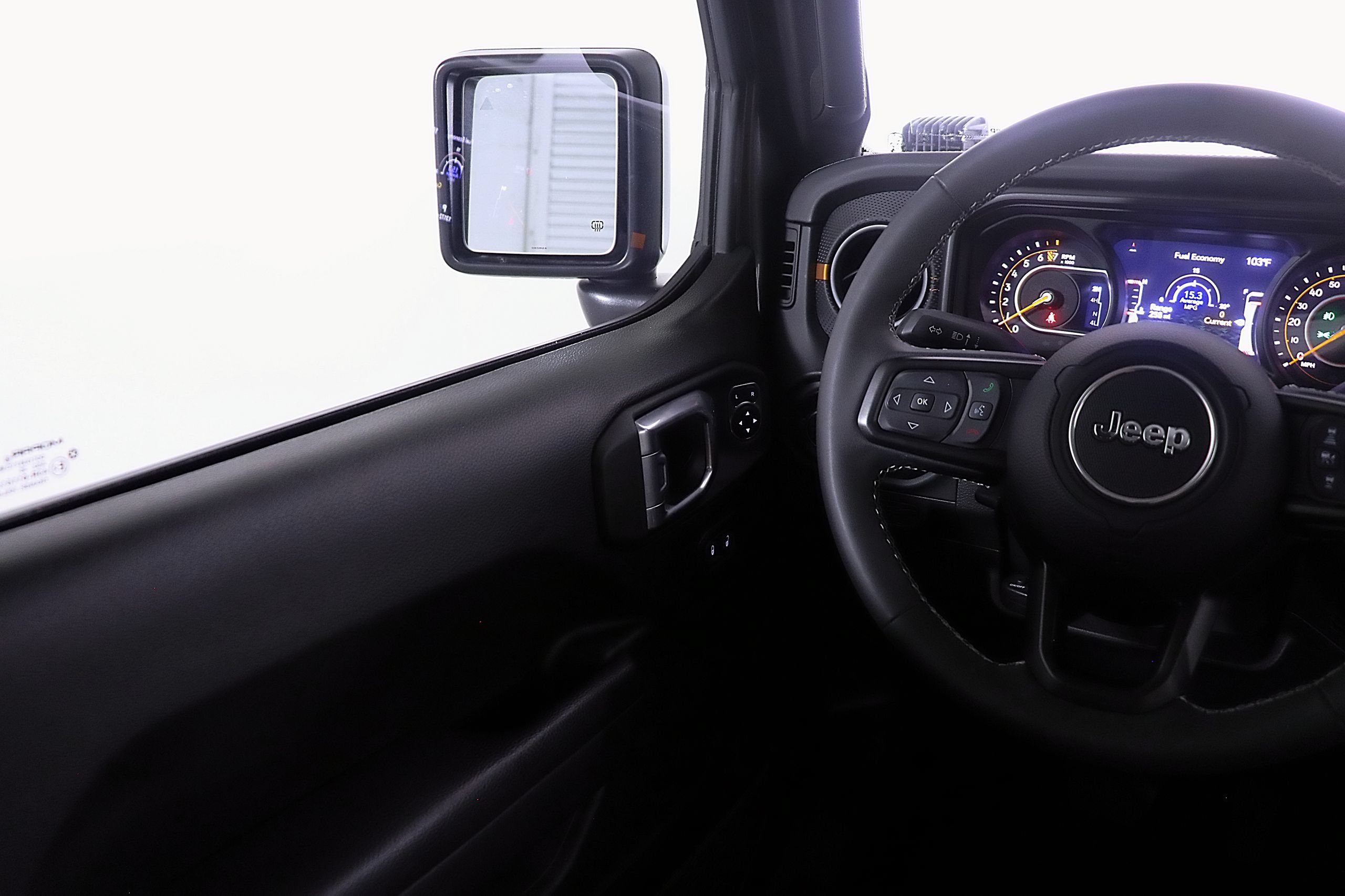 Used 2025 Jeep Gladiator Mojave w/ Safety Group AWD/4WD image 15
