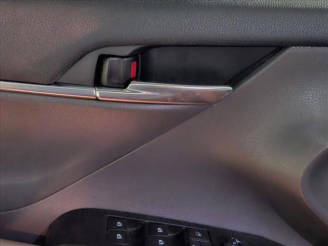 Used 2019 Toyota Camry LE FWD image 8