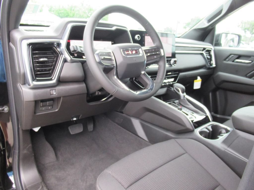 New 2026 GMC Canyon Elevation w/ Convenience Package RWD image 17