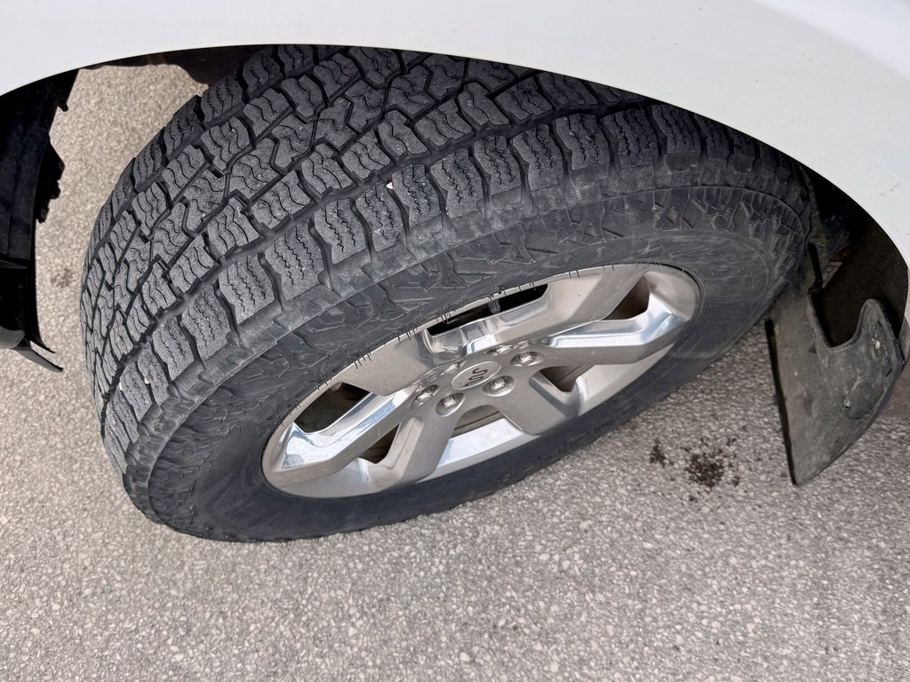 Certified 2022 Ford F150 King Ranch w/ Equipment Group 601A High image 28