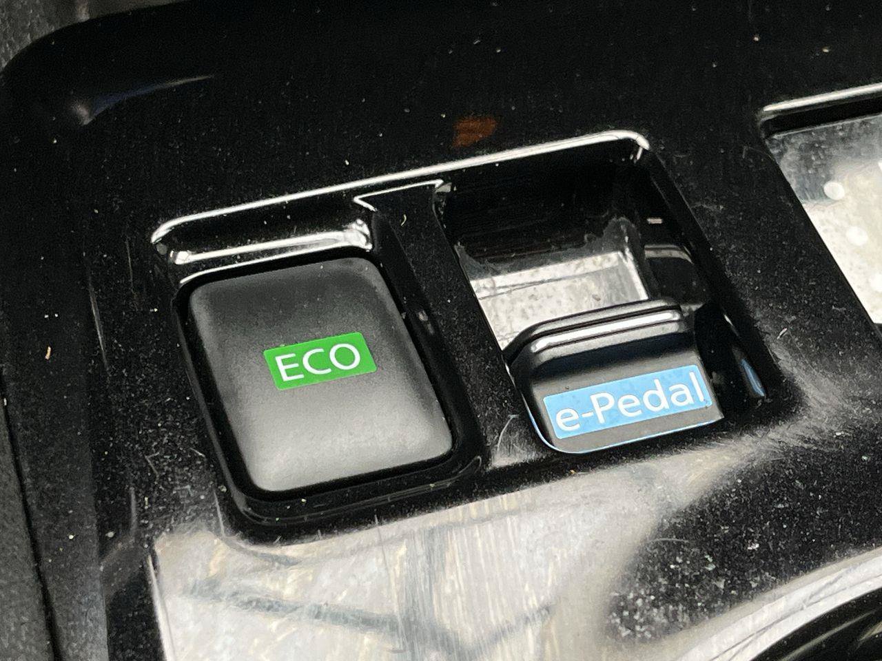 Used 2022 Nissan Leaf SV Plus FWD image 16