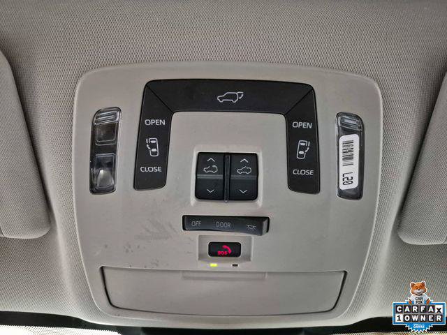 Certified 2024 Toyota Sienna XLE FWD image 23