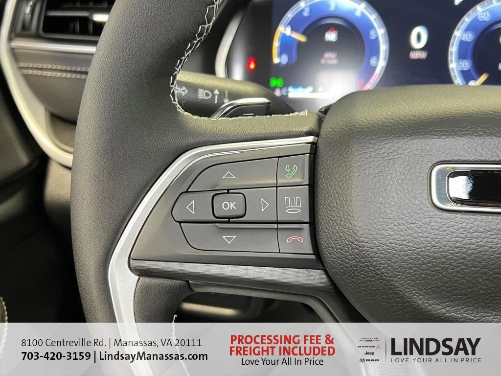 New 2025 Jeep Grand Cherokee L Laredo w/ Luxury Tech Group I AWD/4WD image 36