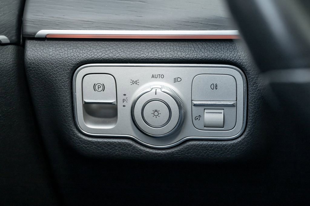 Used 2022 Mercedes-Benz GLE 350 image 29